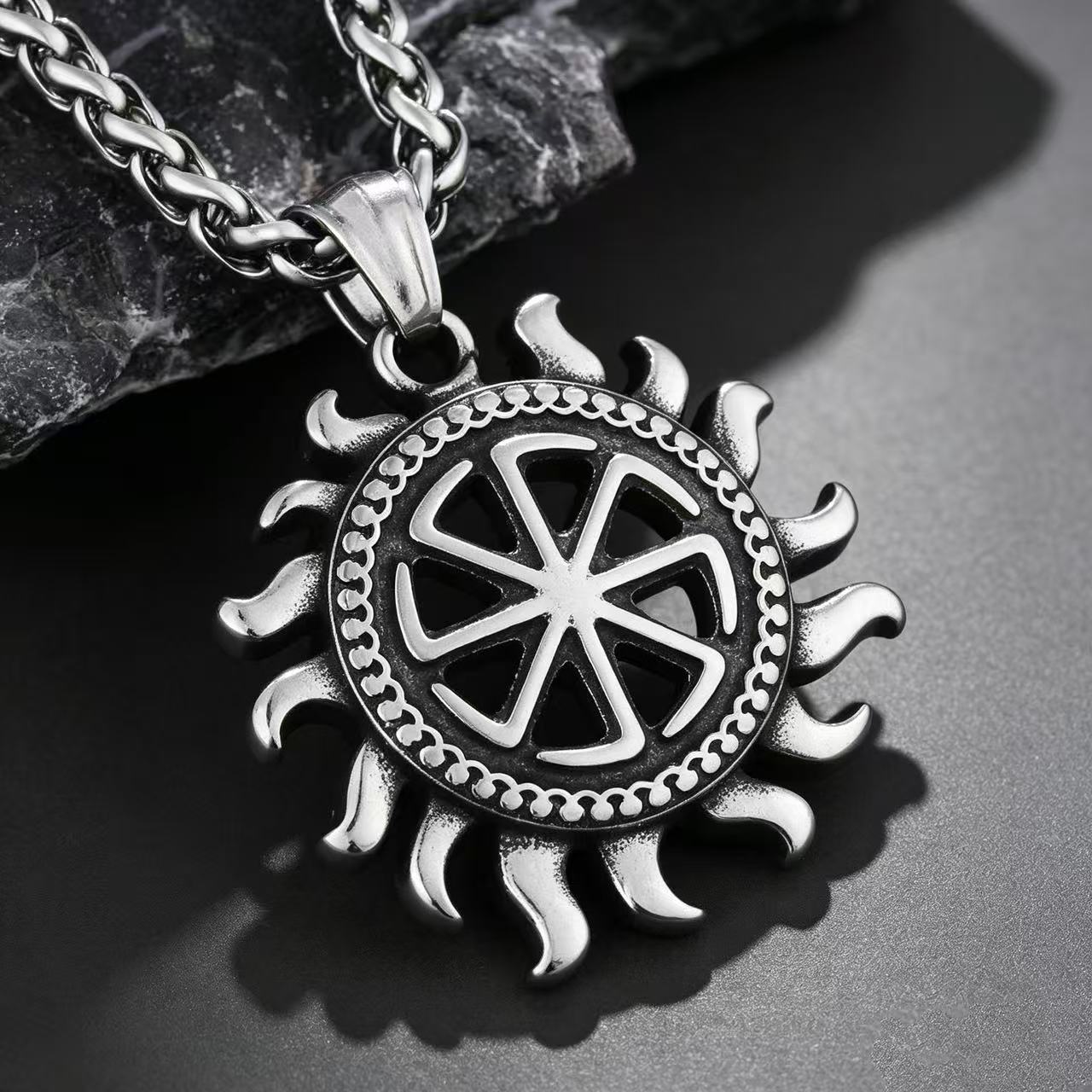Vintage Fashion Wheel - HNSP 남성용 콜로브라트 태양의 휠 펜던트